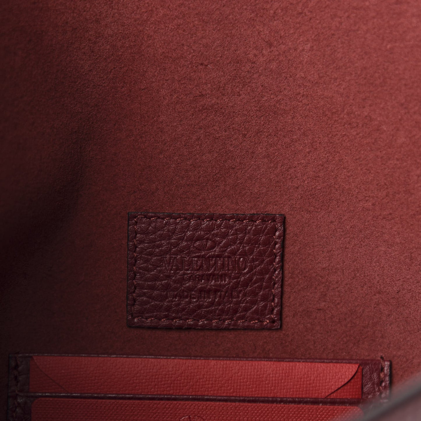 Pebbled Calfskin Large Rockstud Envelope Clutch Rubin