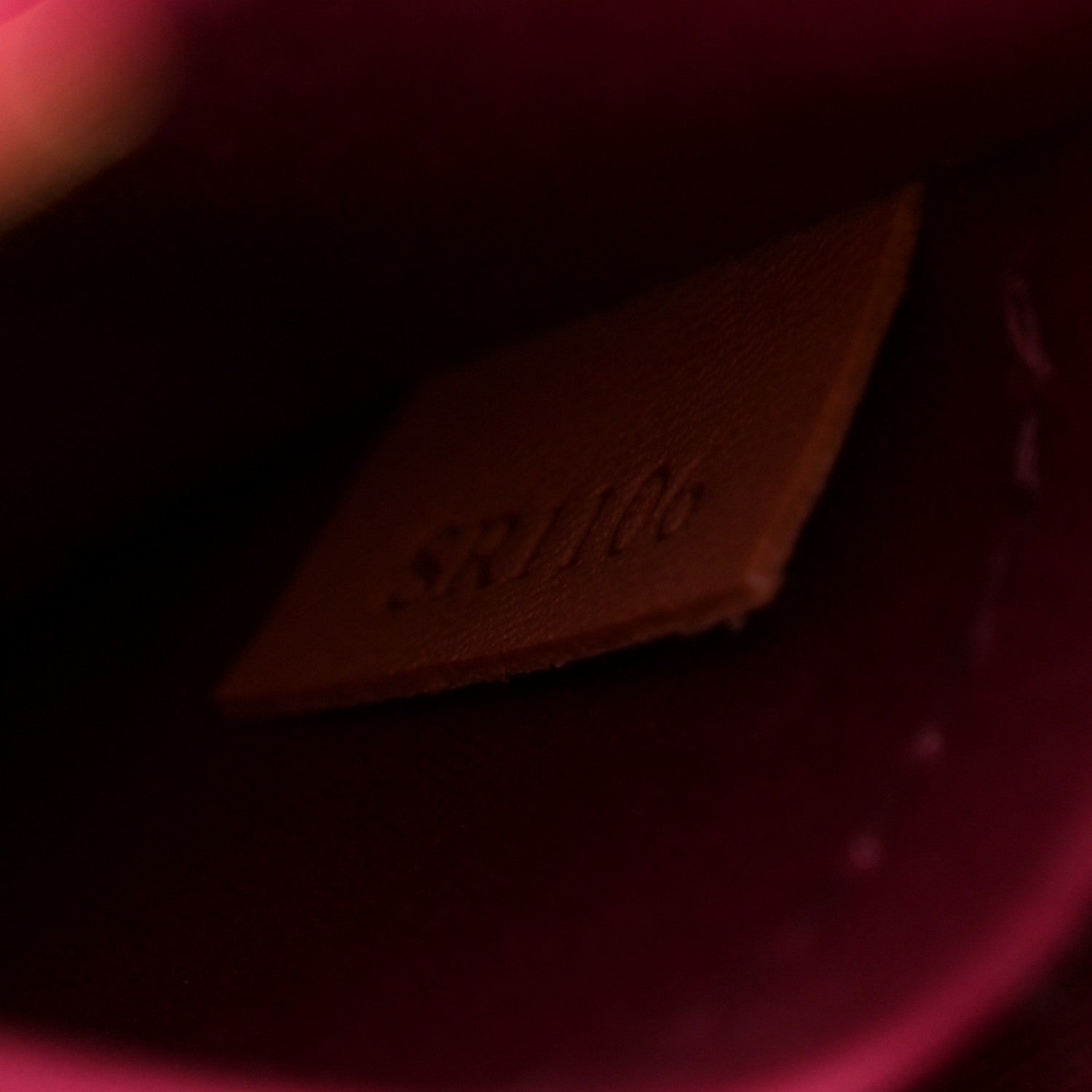 Louis Vuitton Vernis Pasadena Magenta 6 of 9