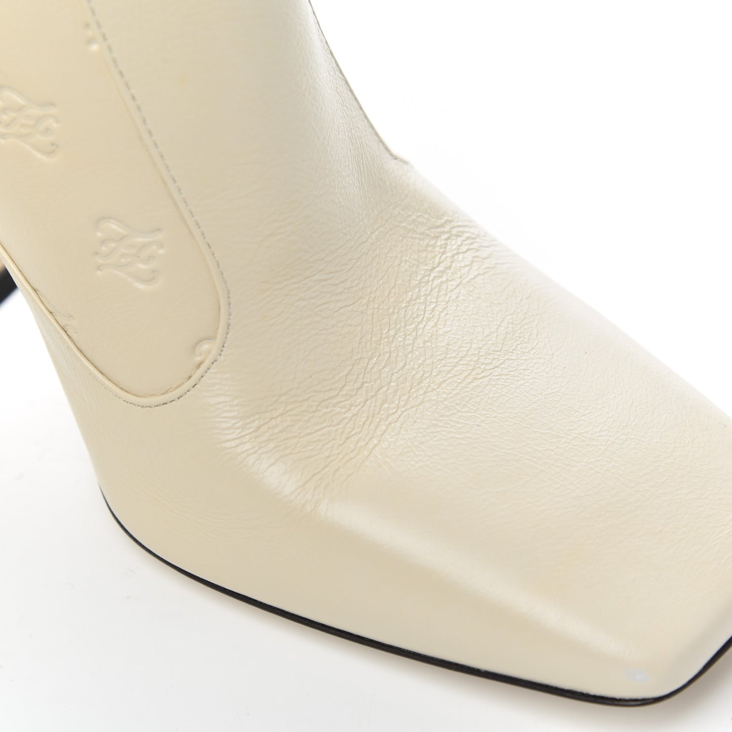 Vitello Karligraphy Embossed FFreedom High Heel Ankle Boots 40 White