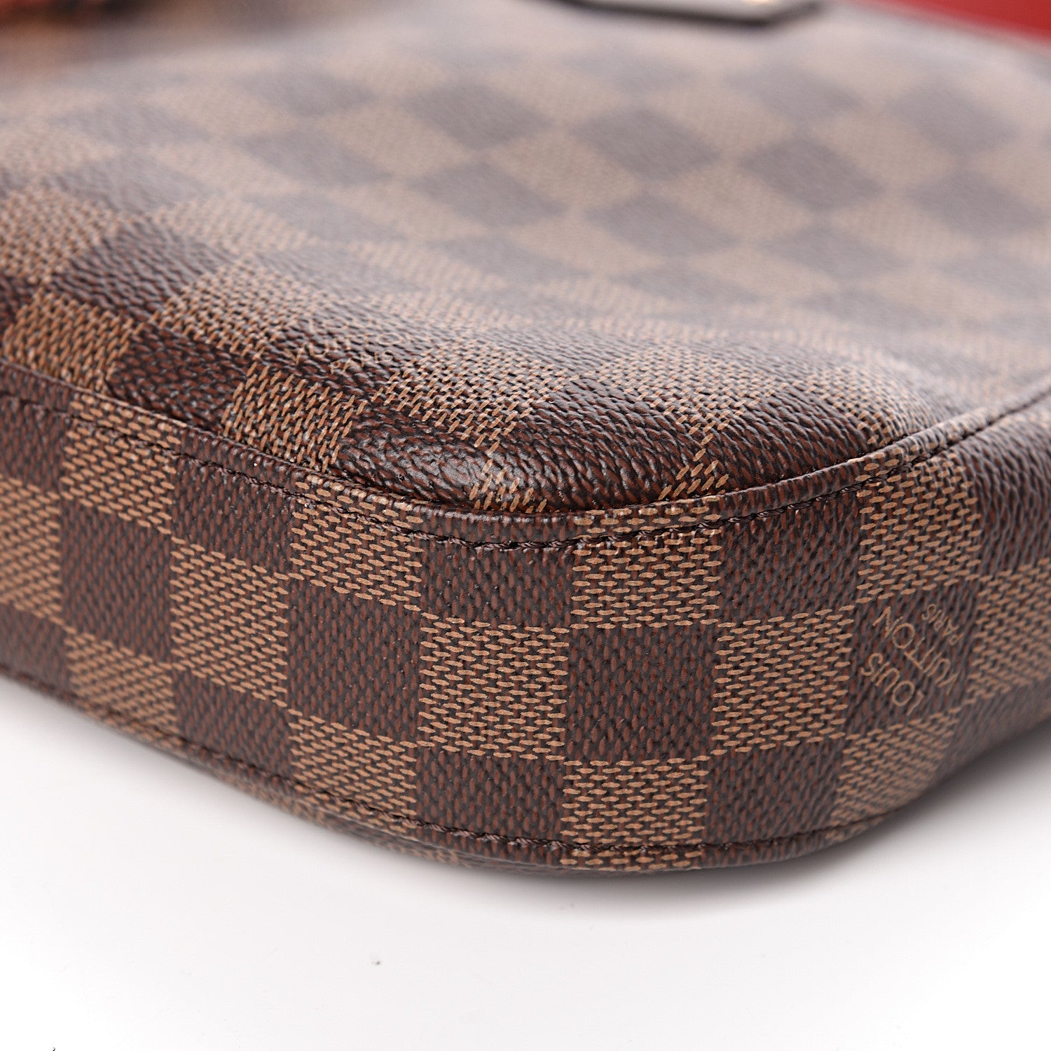 Louis Vuitton Damier Ebene South Bank Besace 9 of 10