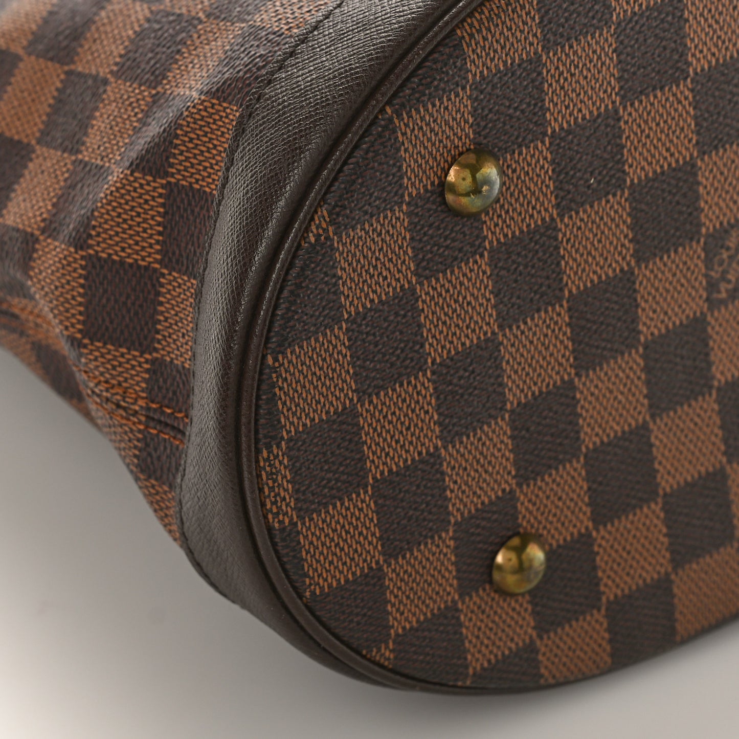 Damier Ebene Marais Bucket 23