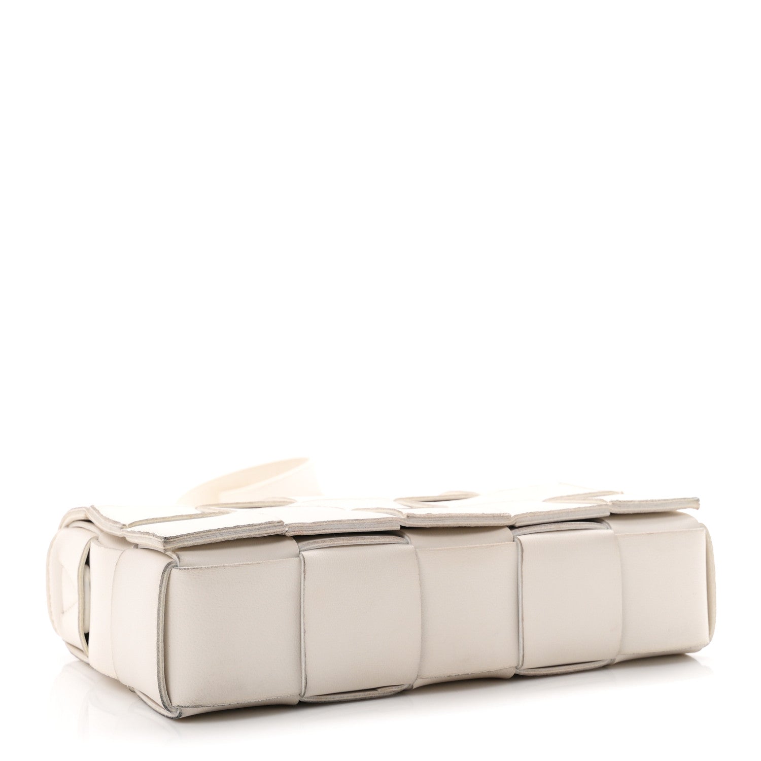 Bottega Veneta Lambskin Maxi Intrecciato Cassette Crossbody Bag White 4 of 10