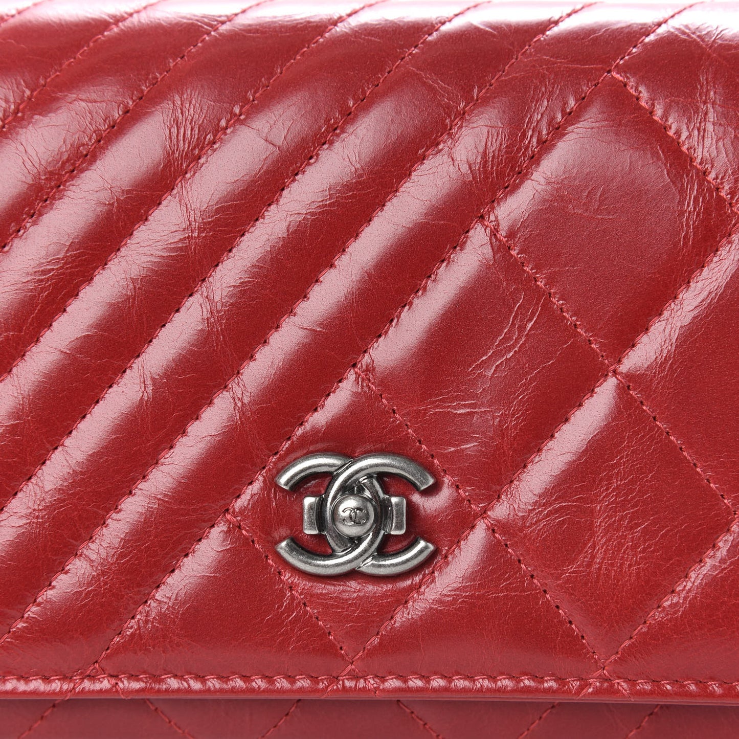 Glazed Calfskin Quilted Coco Boy Large Gusset Flap Wallet Red