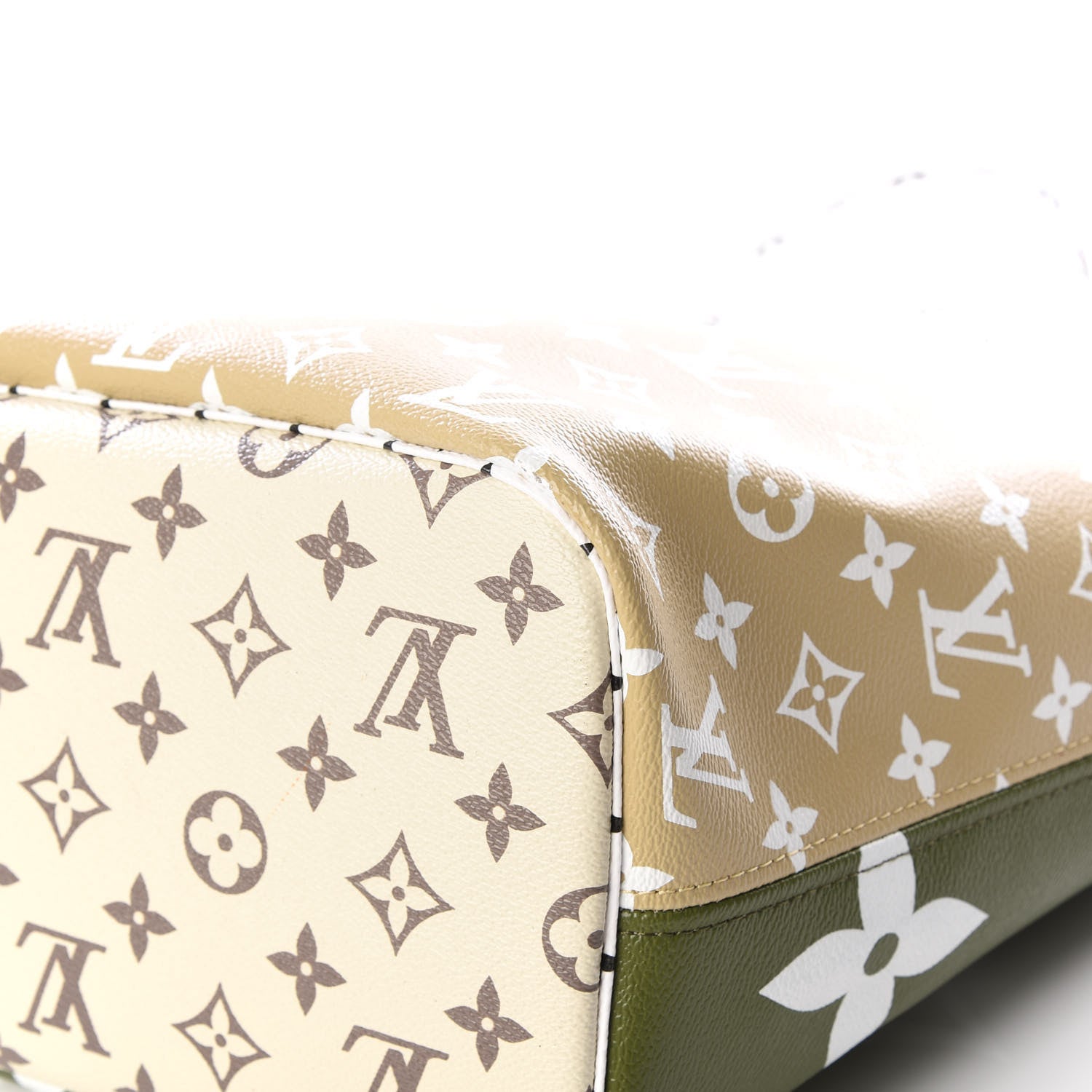 Louis Vuitton Monogram Giant Neverfull MM Kaki 8 of 11