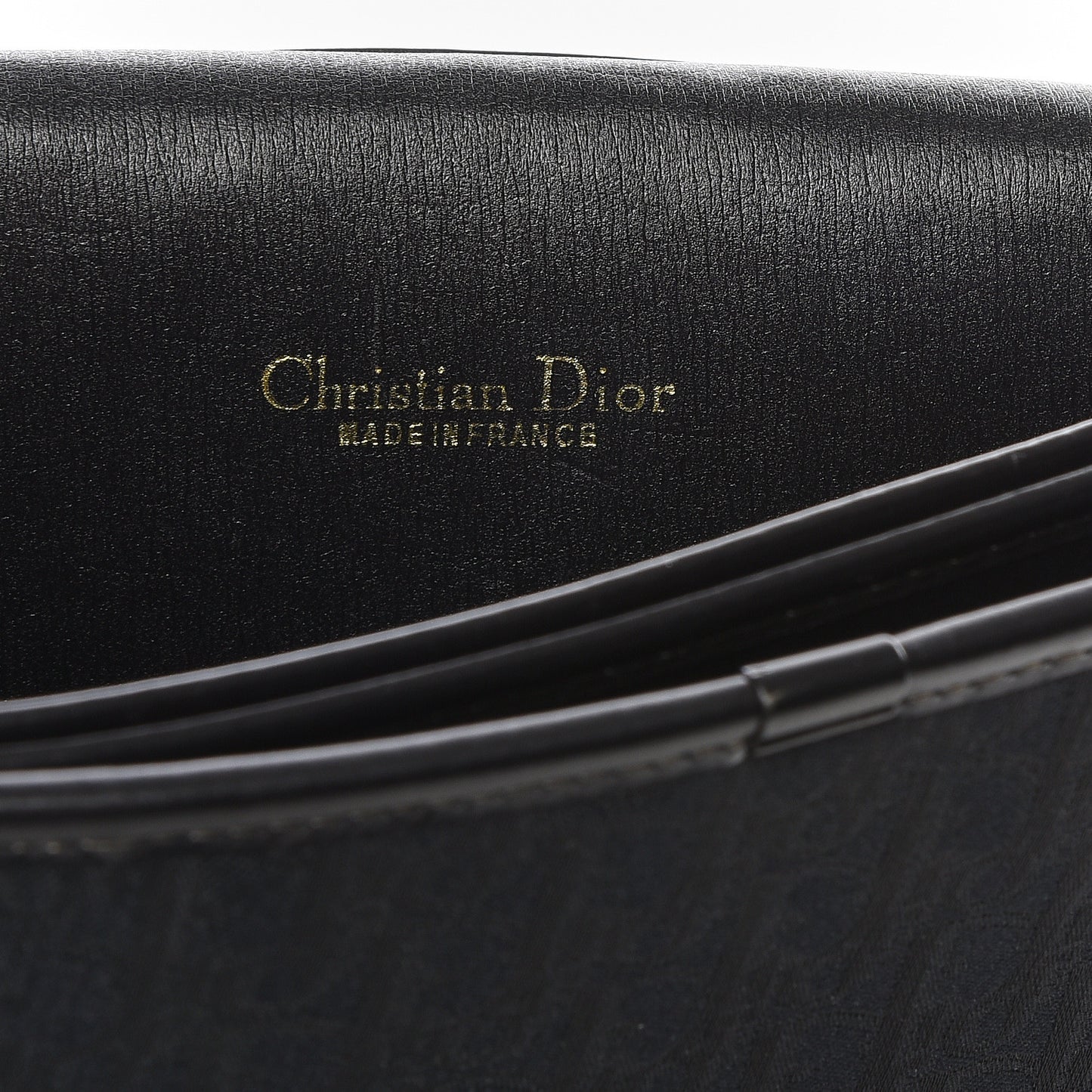 Monogram Chain Flap Black