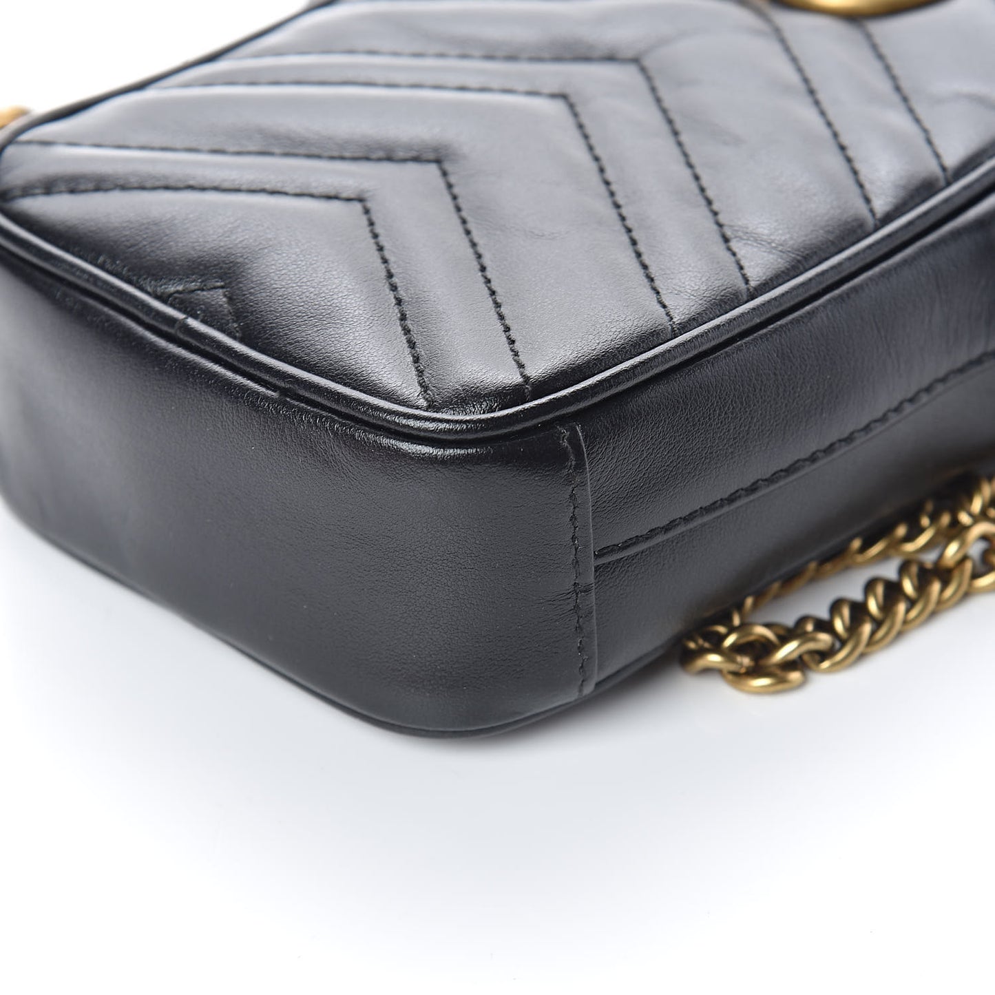 Calfskin Matelasse Mini GG Marmont Crossbody Bag Black