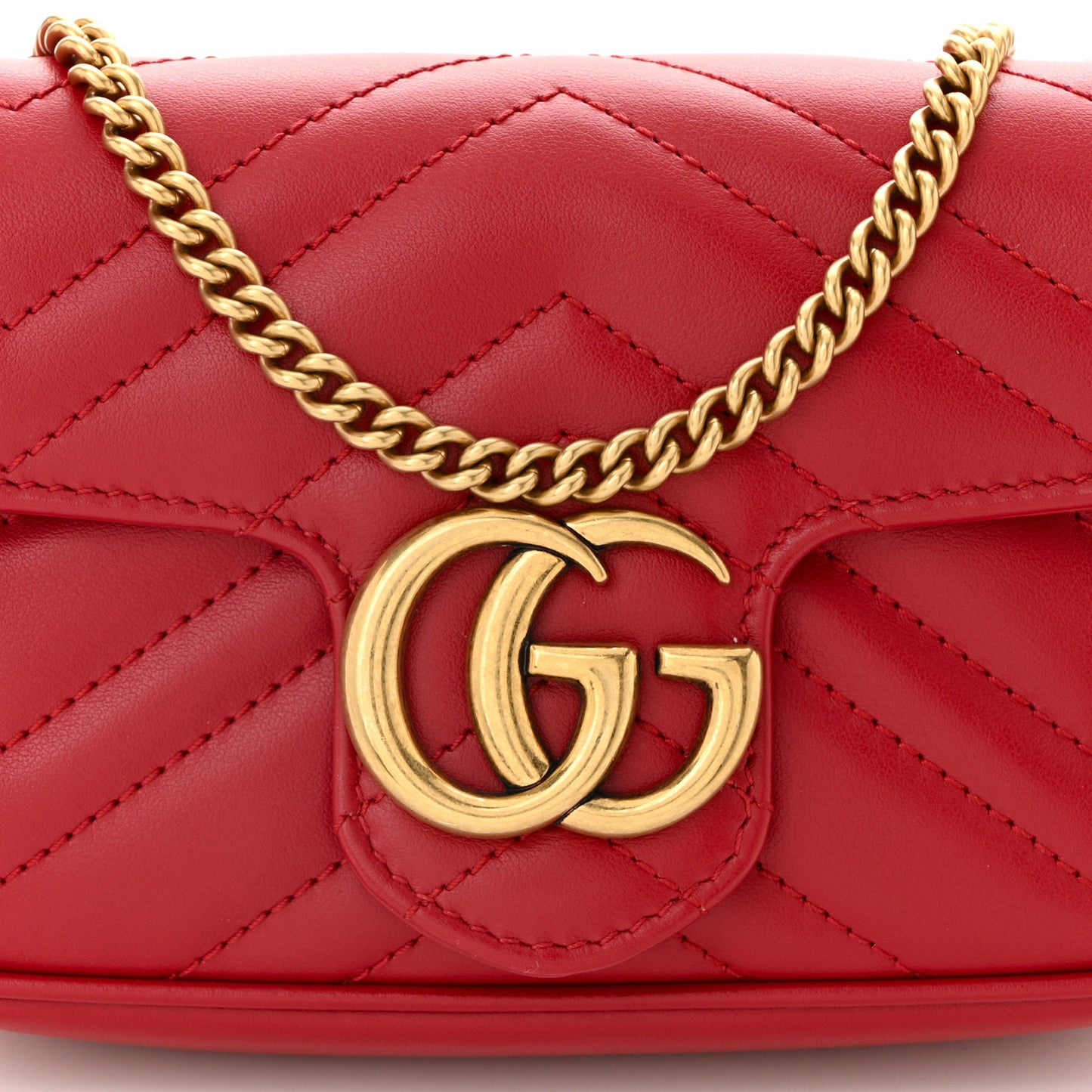 Calfskin Matelasse Super Mini GG Marmont Shoulder Bag Hibiscus Red