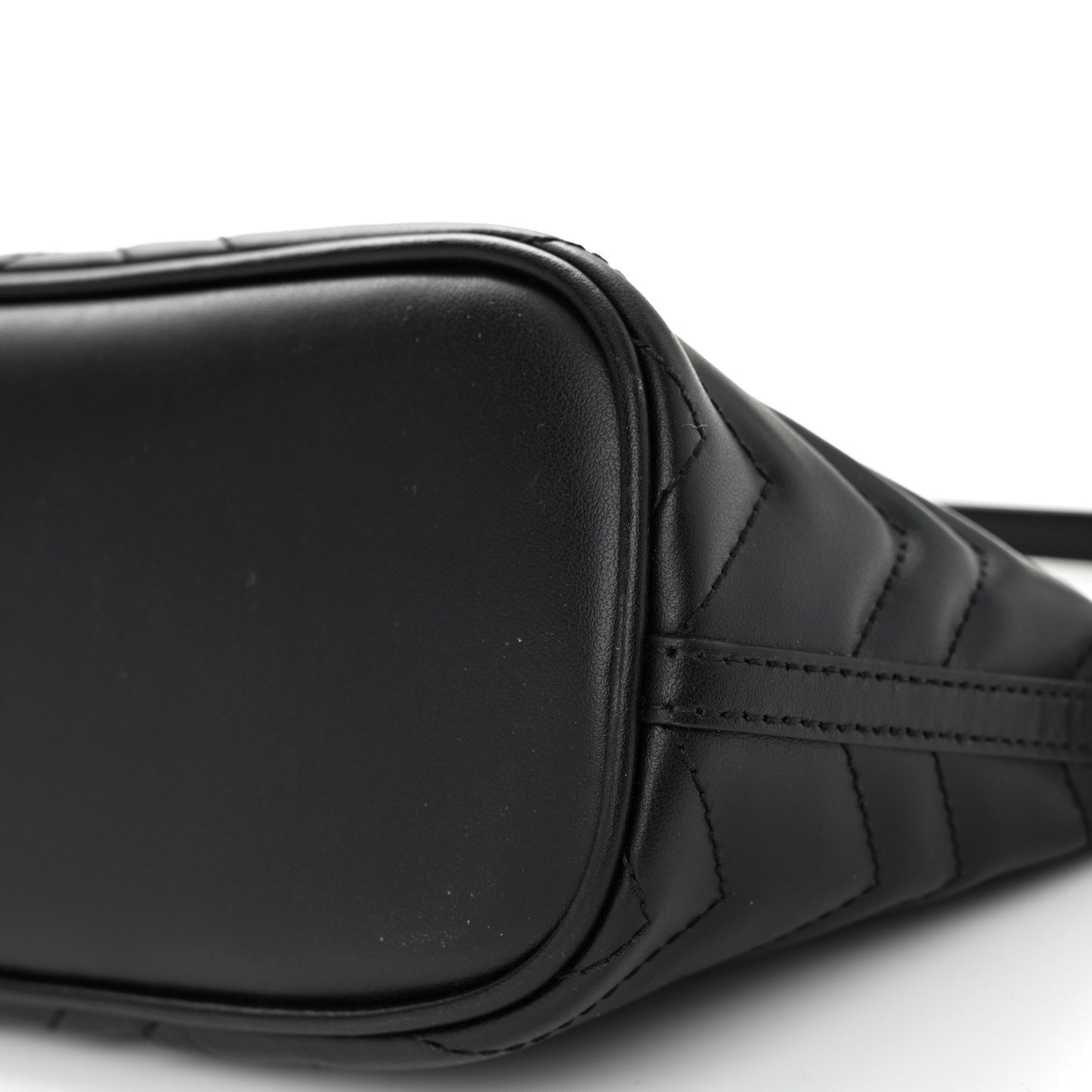 Calfskin Matelasse Chevron GG Marmont Sling Shoulder Bag Black