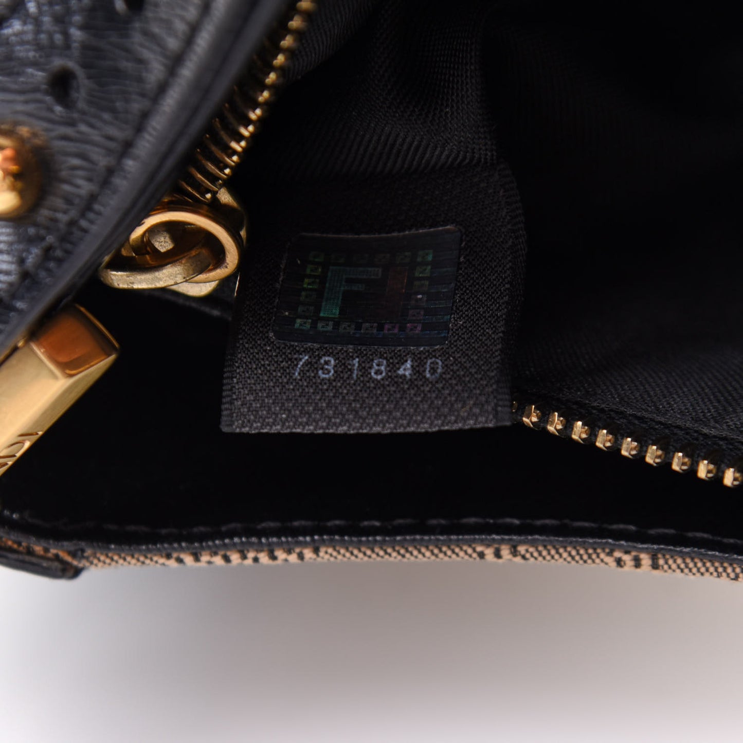 Zucca Shadow Shoulder Bag Black