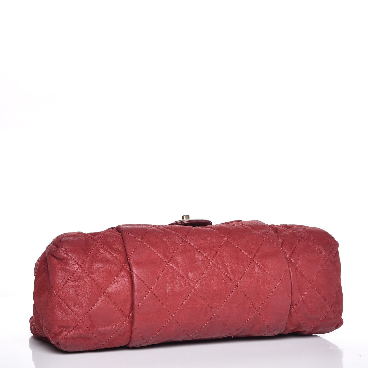 Iridescent Calfskin Large Chic Quilt Flap Red