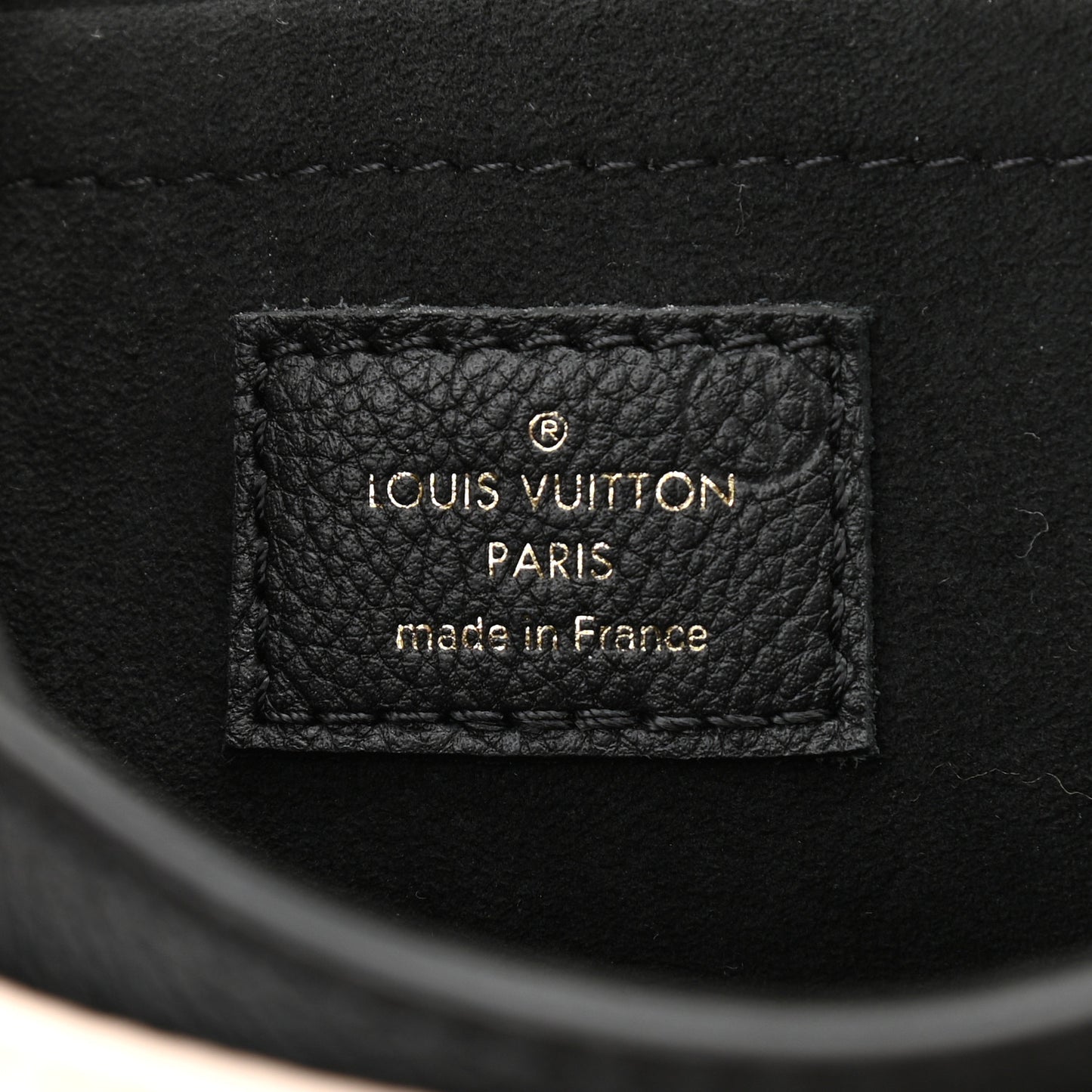 Grained Calfskin Lockme Tender Black
