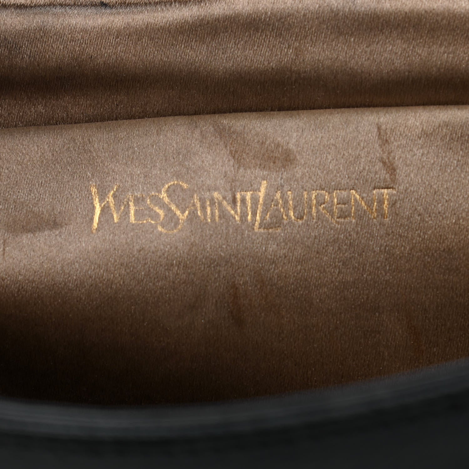 Saint Laurent Textured Patent Monogram Large Belle De Jour Clutch Black 7 of 18