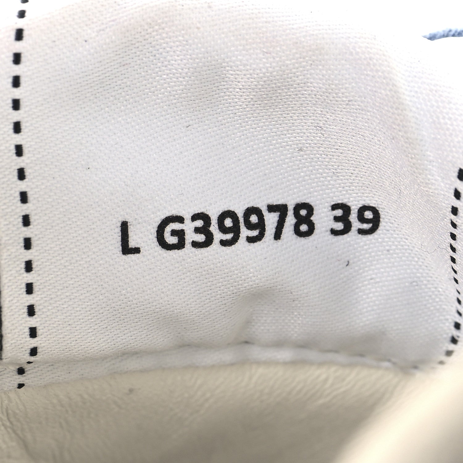 Chanel Suede Kidskin Womens CC Sneakers 39 White Blue 1740705