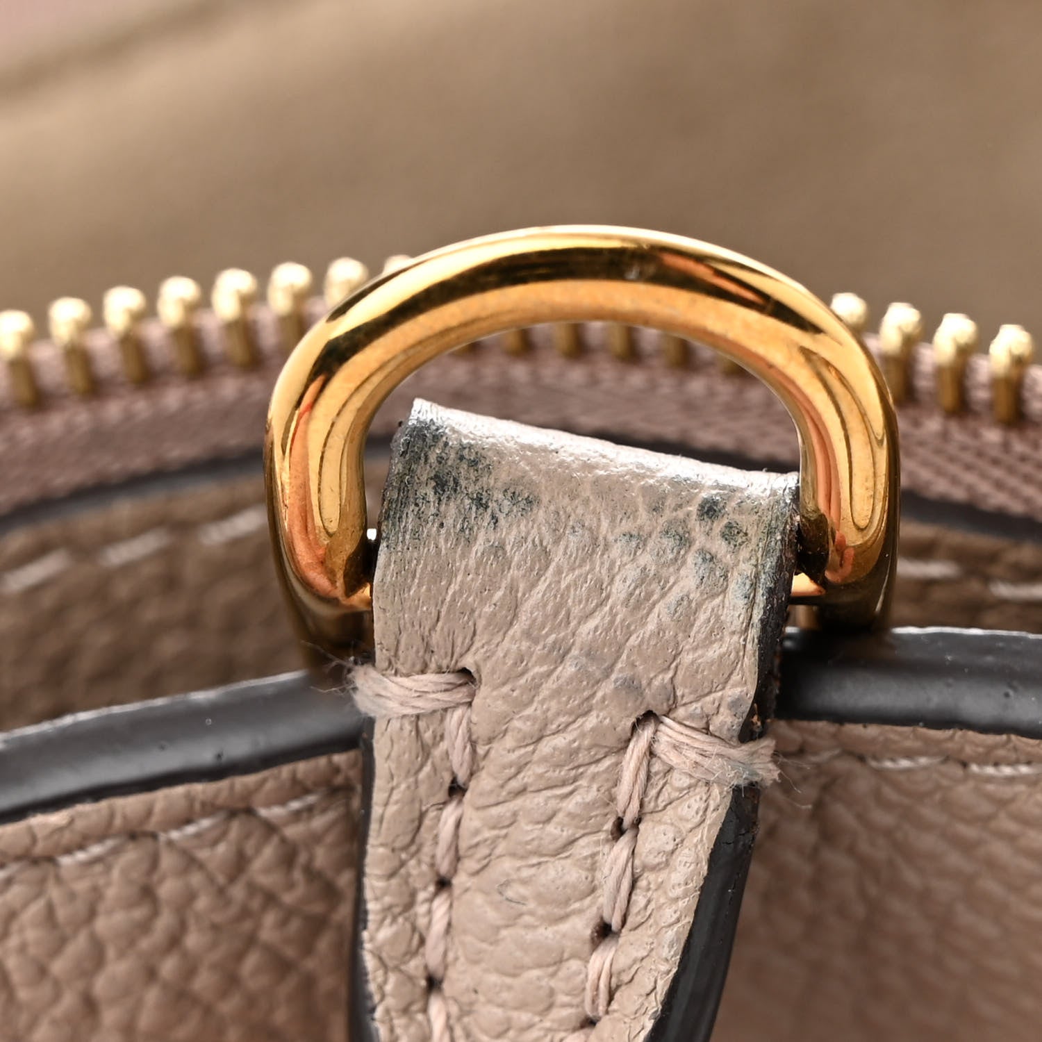 Louis Vuitton Empreinte Monogram Giant Petit Palais Tourterelle 16 of 18