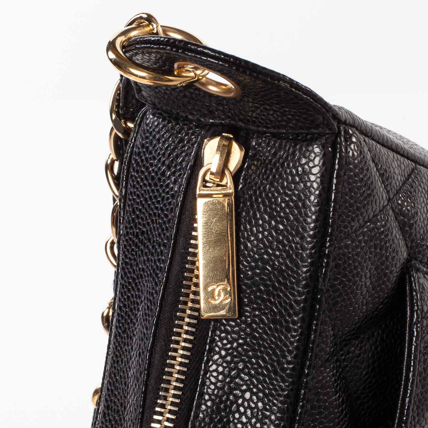 Caviar Quilted Hobo Bag Black