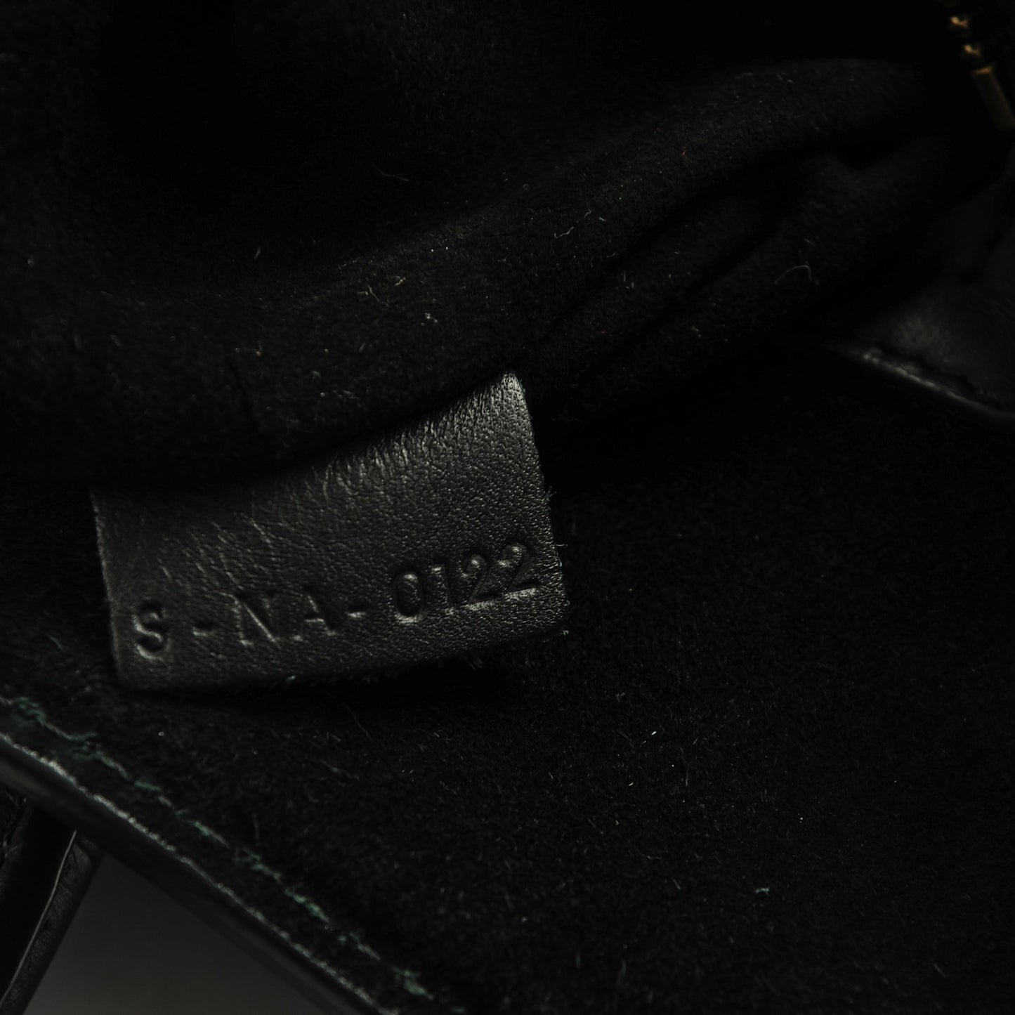 Crocodile Embossed Calfskin Medium Phantom Luggage Black