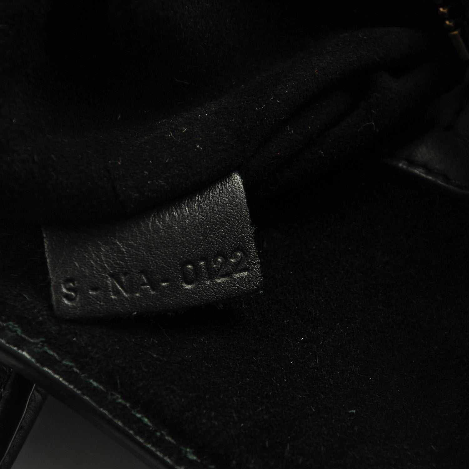 Celine Crocodile Embossed Calfskin Medium Phantom Luggage Black 8 of 8