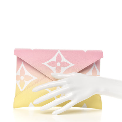 Louis Vuitton Monogram Giant By The Pool Kirigami Pochette Set 2 of 12