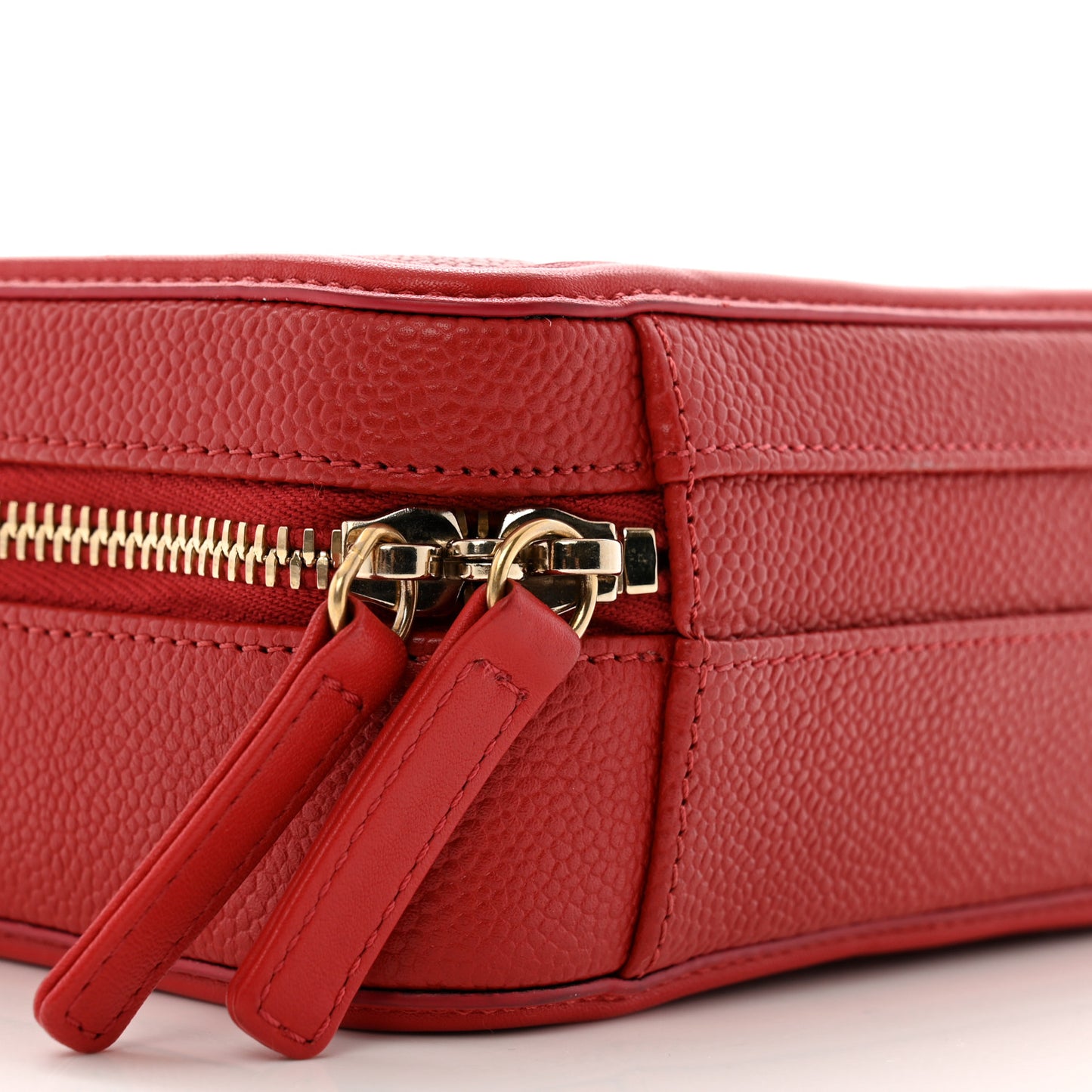 Caviar Quilted Small CC Filigree Vanity Case Red