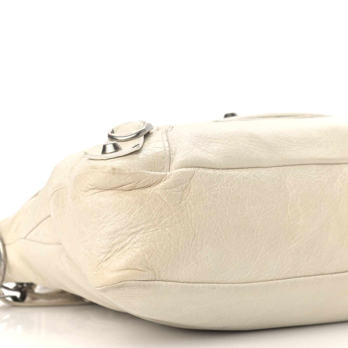 Chevre Classic Hardware First White