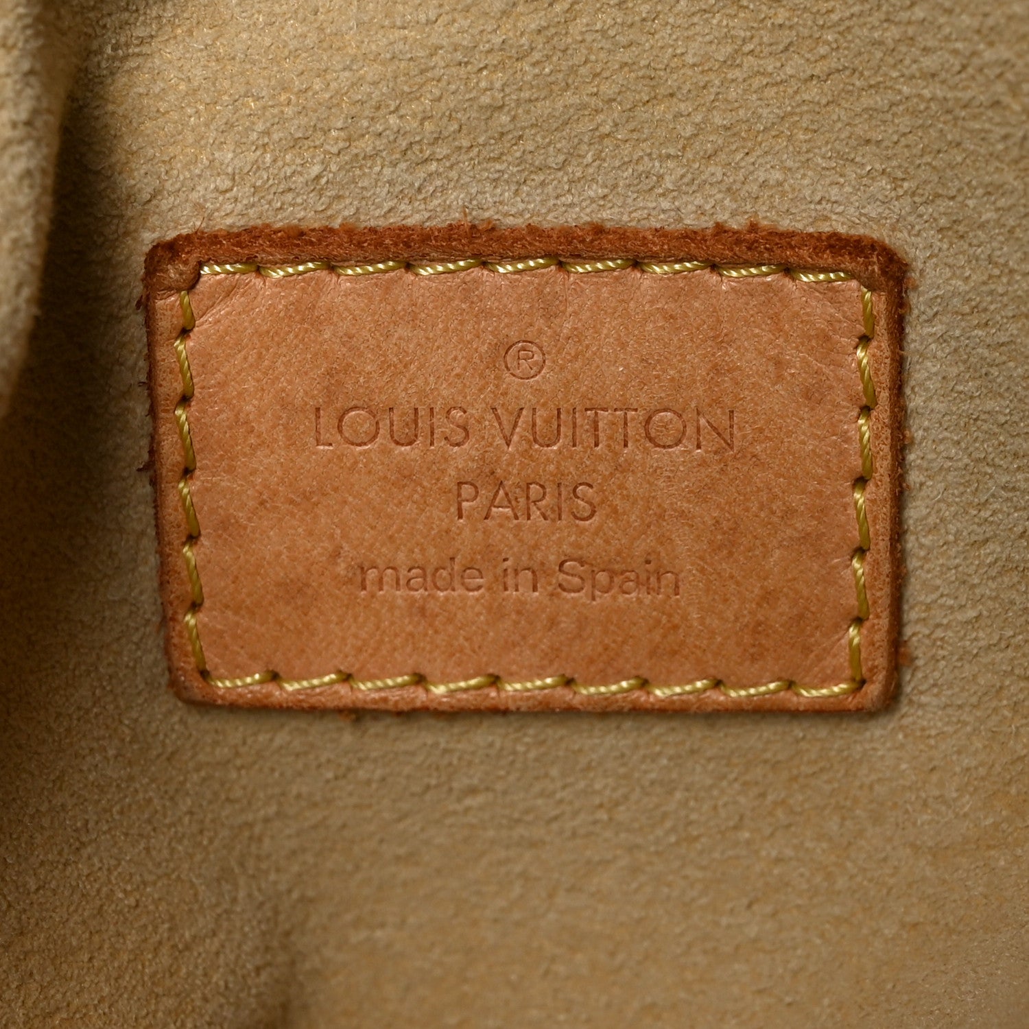 Louis Vuitton Monogram Artsy MM 6 of 10