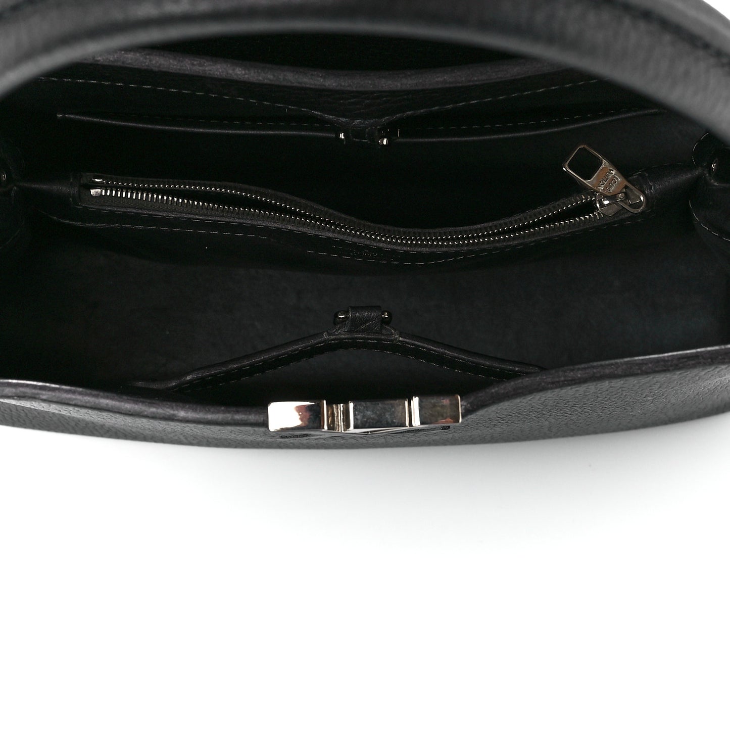 Taurillon Capucines MM Platino