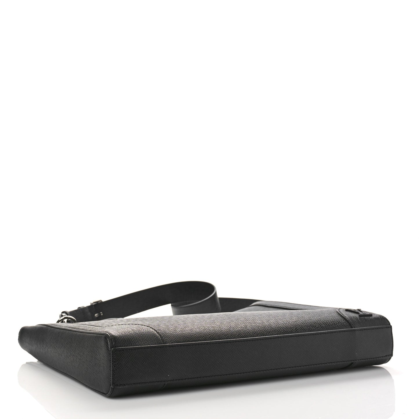 Taiga Slim Briefcase Black