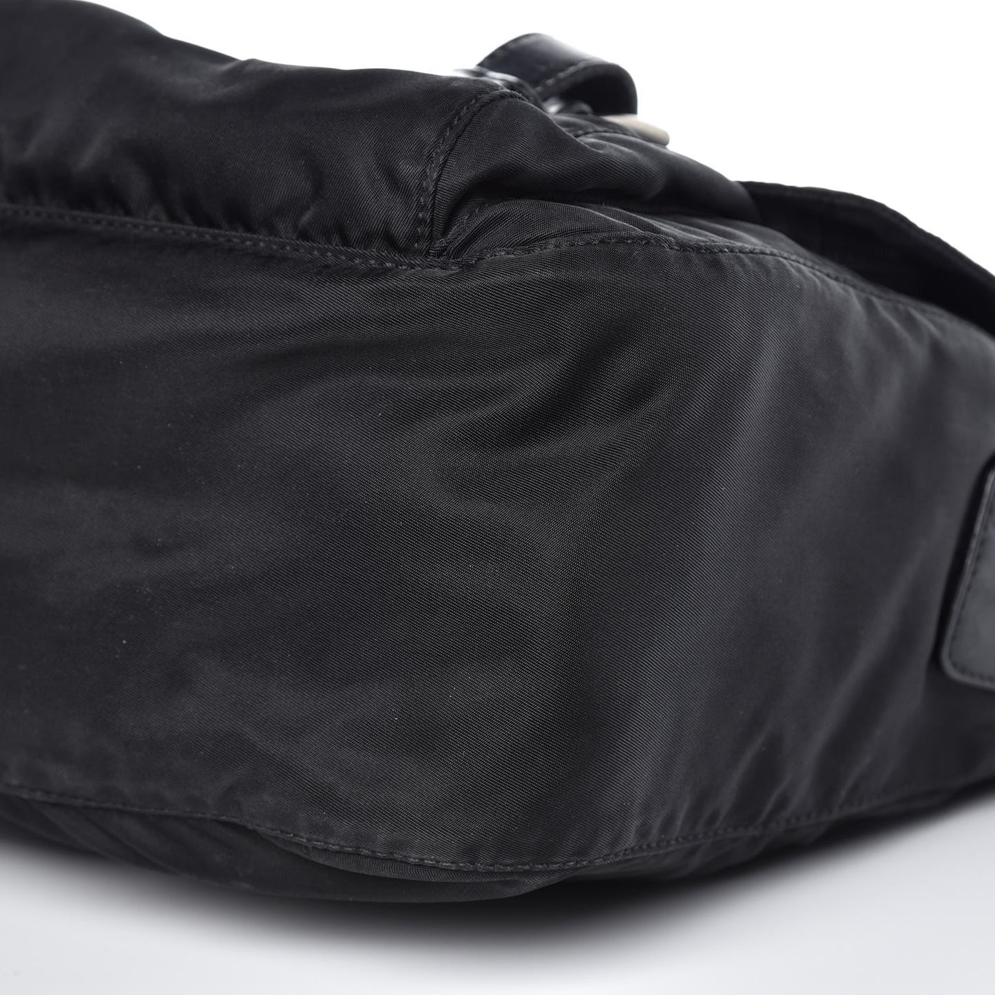 Nylon Vela Messenger Bag Black