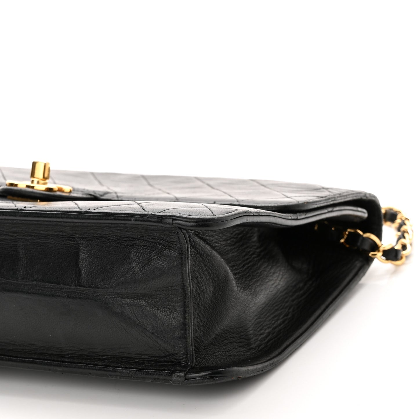 Lambskin Quilted Medium Single Flap Black