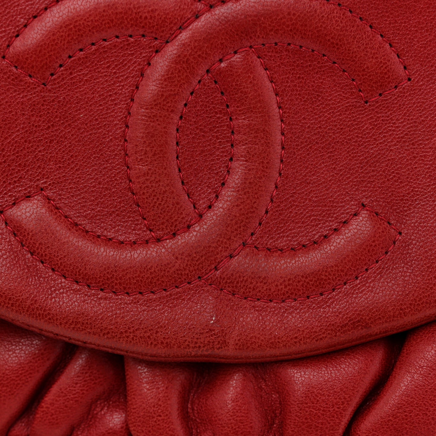 Lambskin Half Moon Wallet On Chain WOC Red