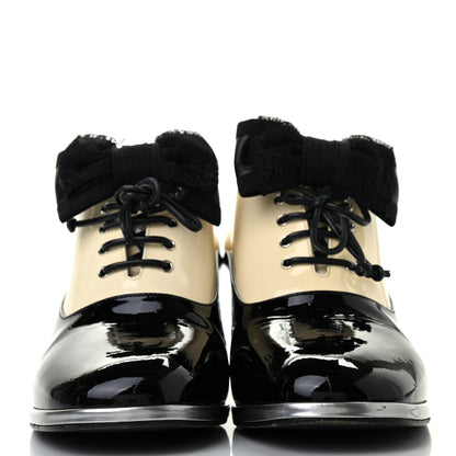 Chanel Patent Calfskin CC Bow Lace Up Oxford Pumps 37.5 Beige Black 2 of 8