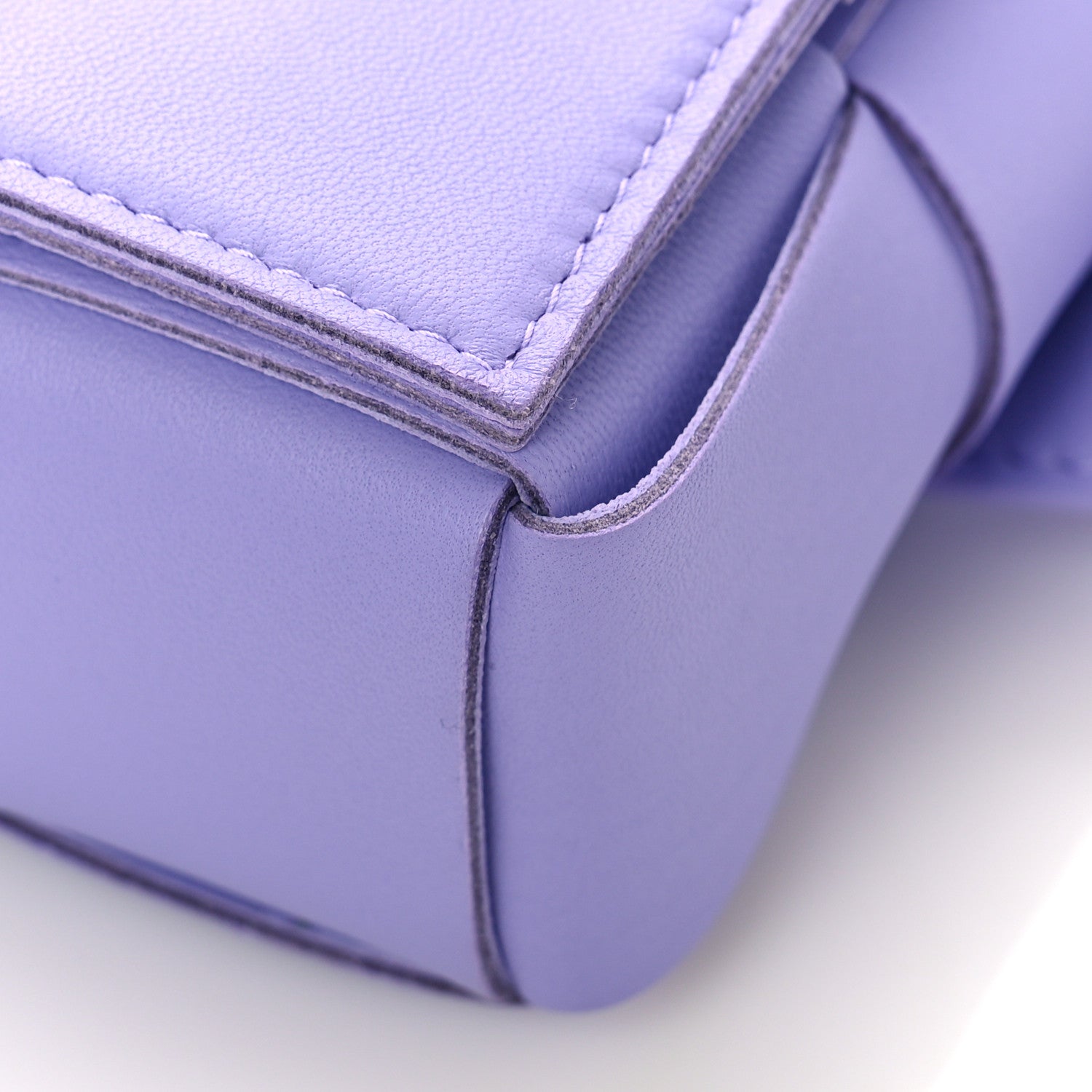 Bottega Veneta Nappa Maxi Intreccio The Belt Cassette Bag Wisteria 8 of 8