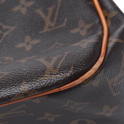 Louis Vuitton Monogram Batignolles Horizontal 7 of 14