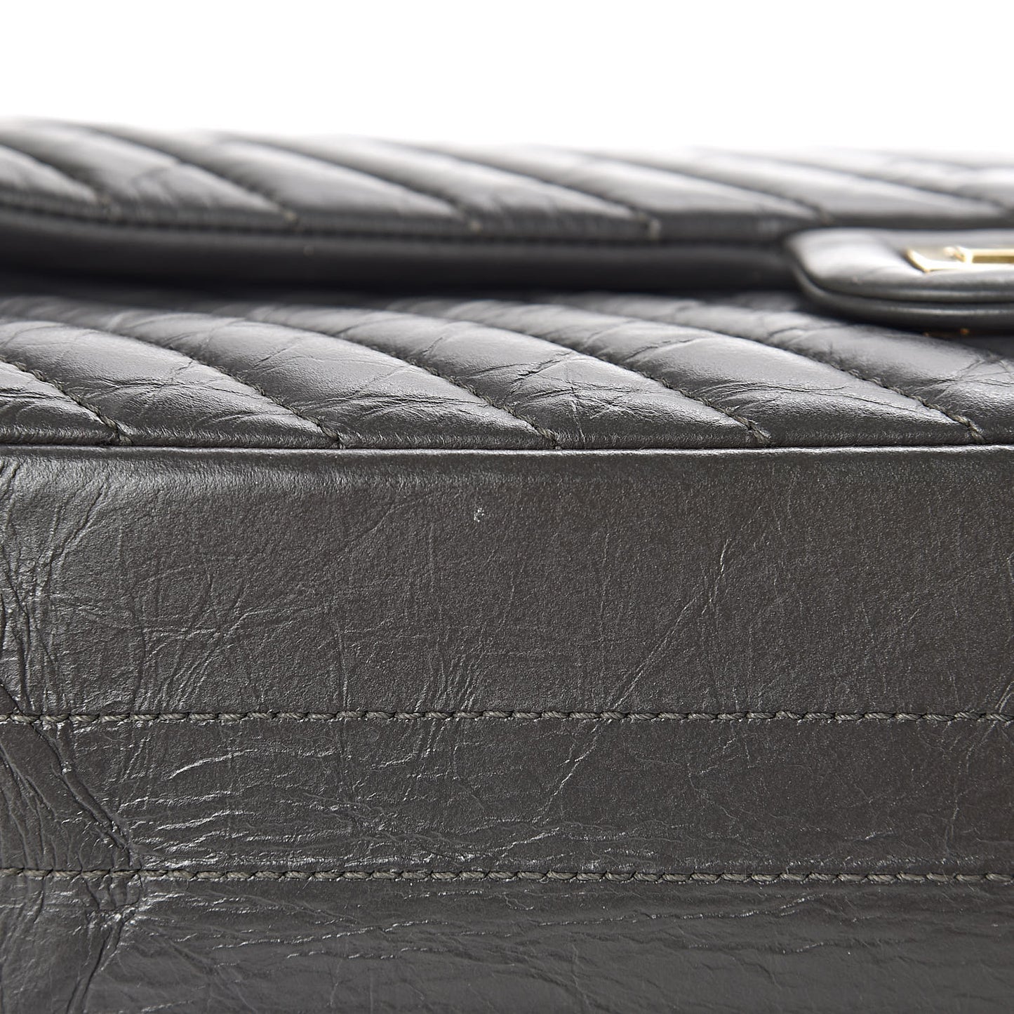 Aged Calfskin Chevron Quilted 2.55 Reissue 226 Dark Grey