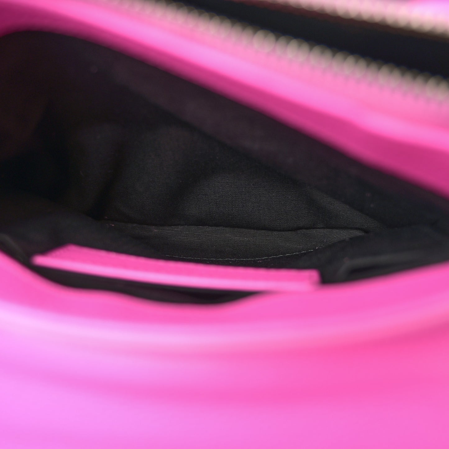 Grained Calfskin Le Dix Mini Soft Cartable Rose Fluo