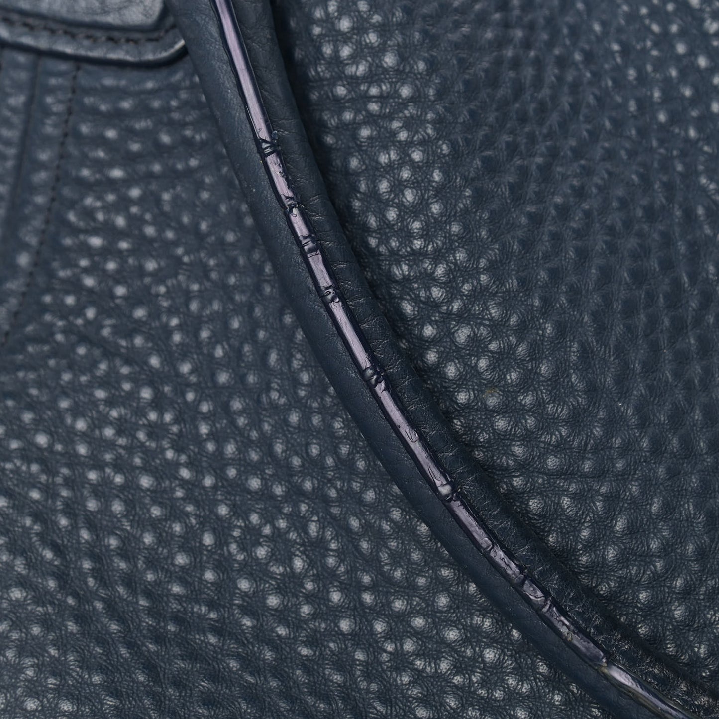 Vitello Daino Shoulder Bag Bluette