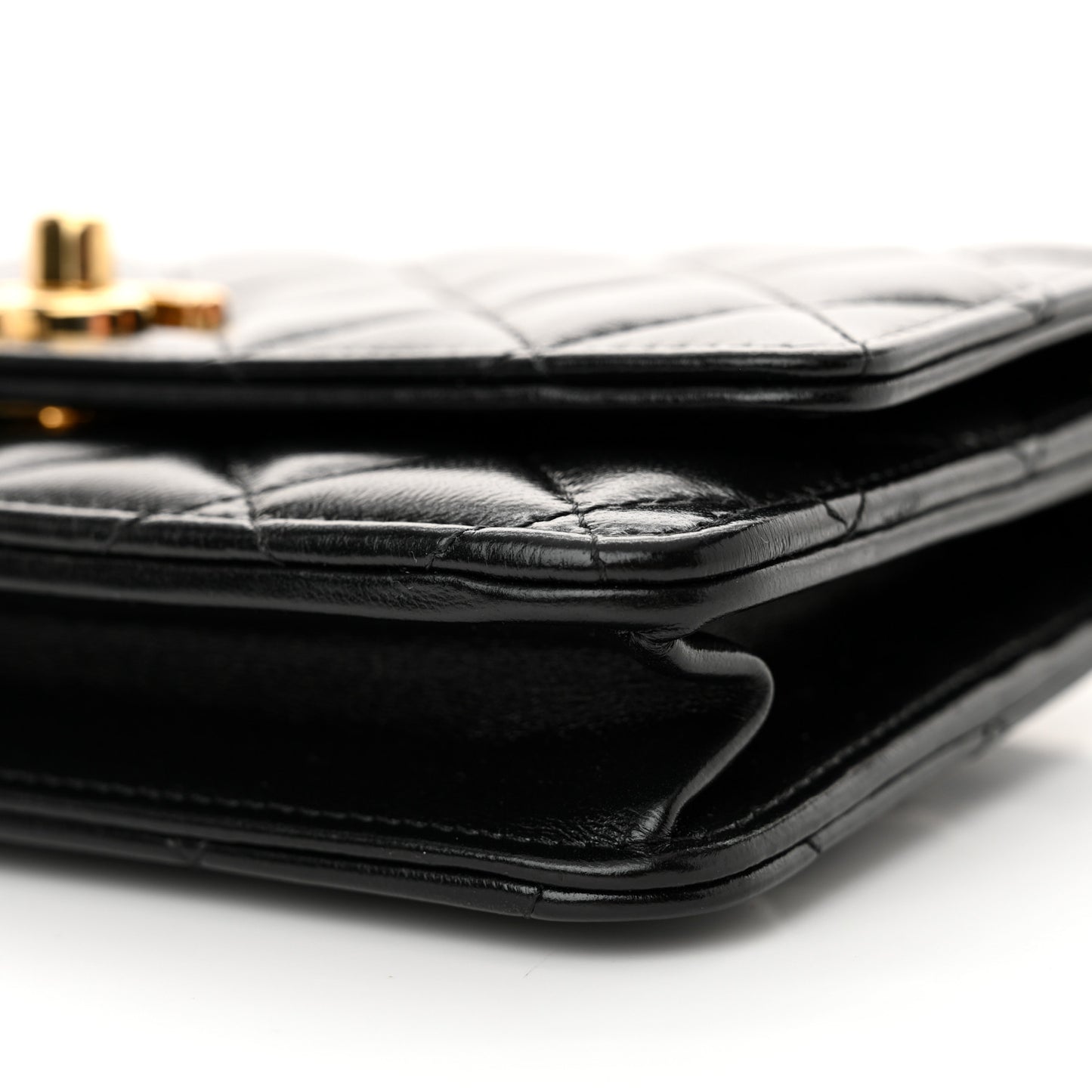 Shiny Lambskin Quilted Golden Links Wallet On Chain WOC Black