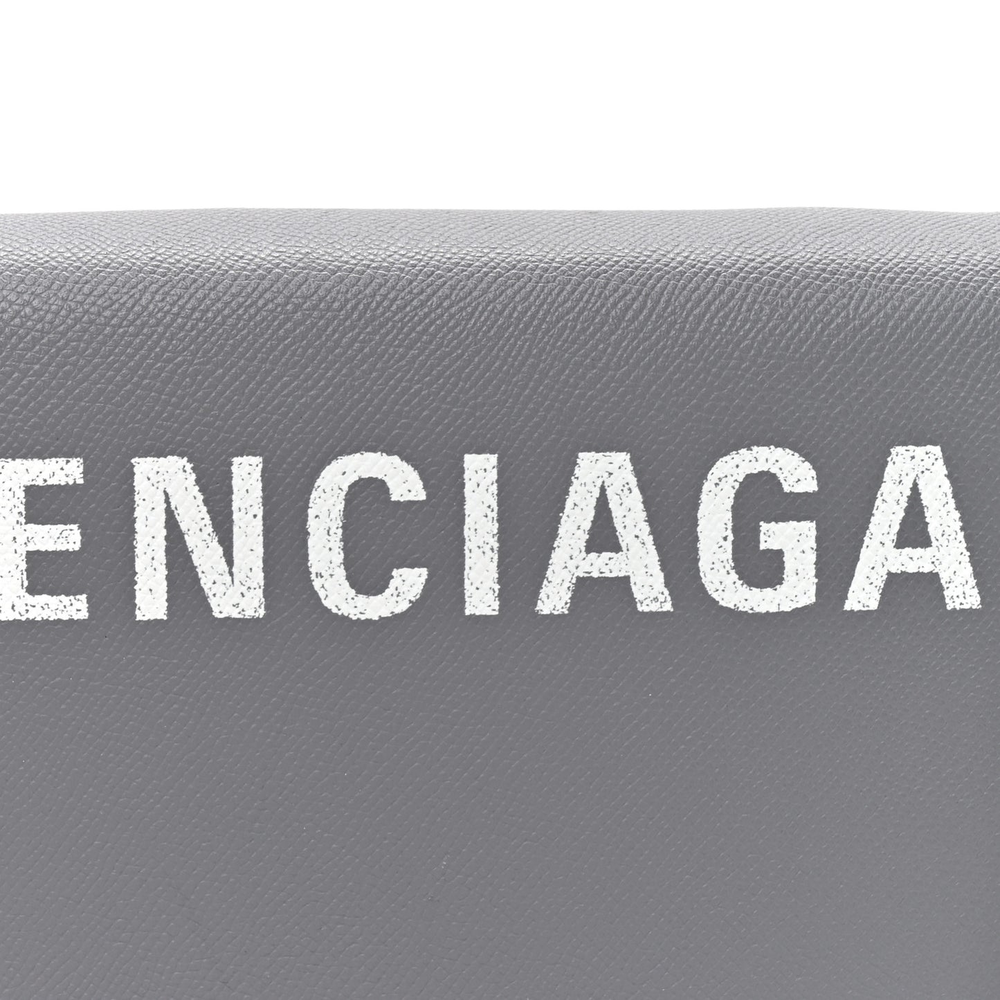 Signature Grained Calfskin Logo S Ville Day Bag Gris Perle Fonce White