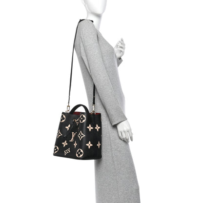 Louis Vuitton Empreinte Monogram Giant Neonoe MM Black Beige 2 of 12