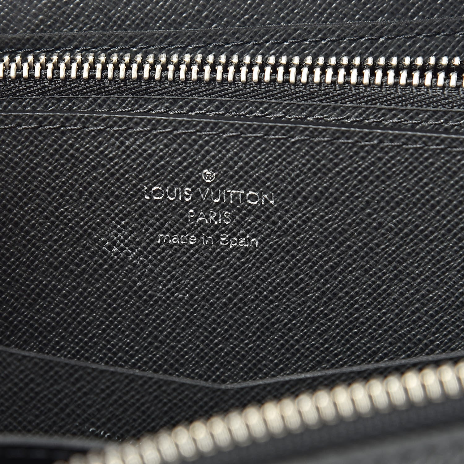 Louis Vuitton Taiga Zippy XL Wallet Black 6 of 7