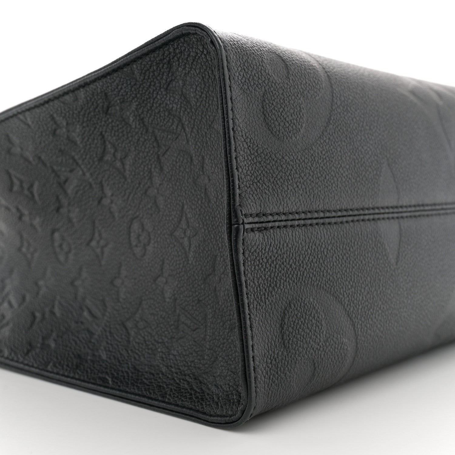 Louis Vuitton Empreinte Monogram Giant Onthego MM Black 8 of 10