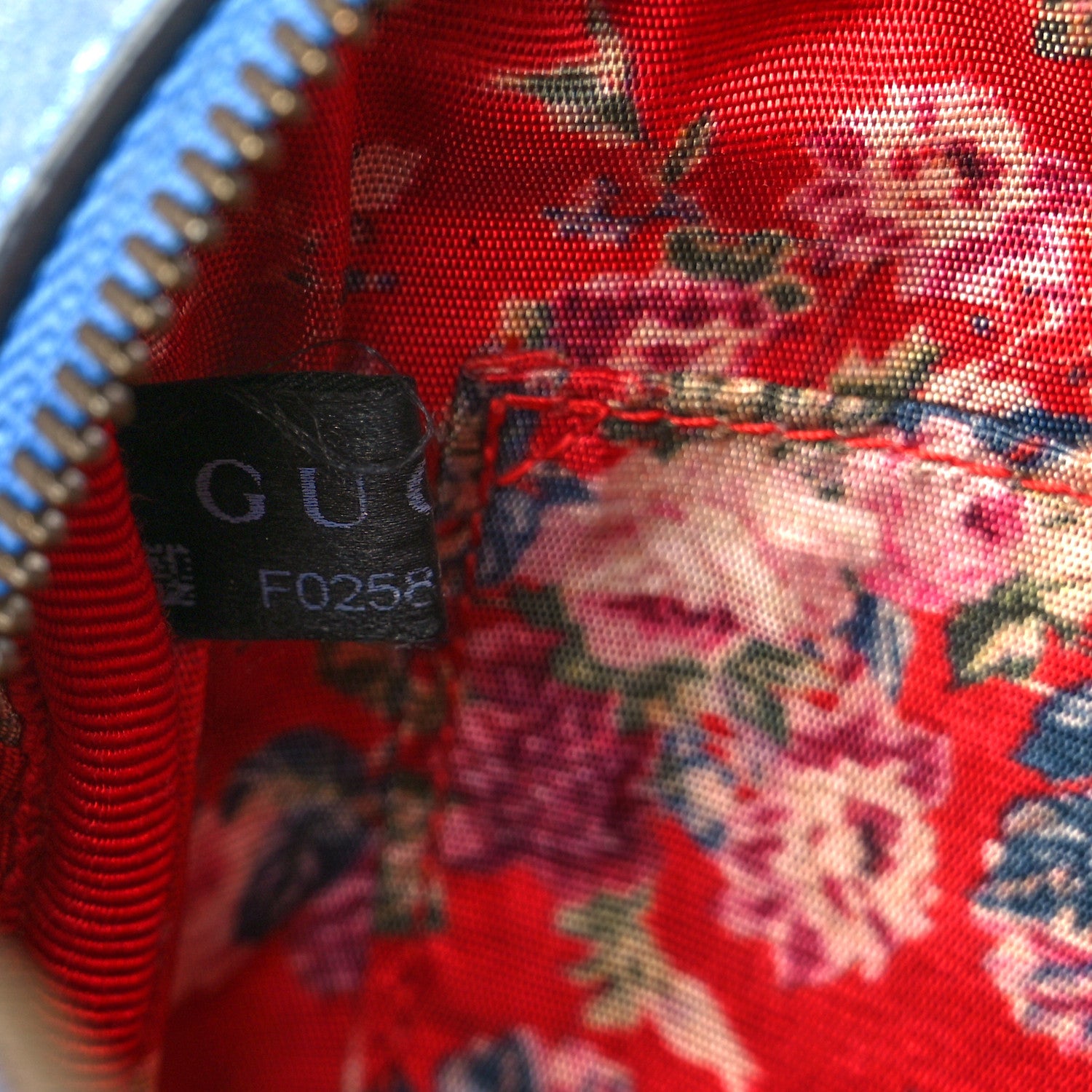 Gucci Laminated Nappa Trapuntata Small Zumi Shoulder Bag Rosso Marine Argento 7 of 11