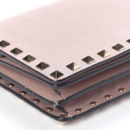 Valentino Garavani Vitello Rockstud Wallet on Chain Poudre 7 of 8