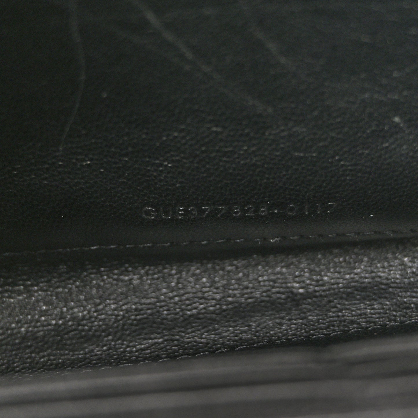 Grain De Poudre Matelasse Chevron Monogram Monochrome Chain Wallet Black
