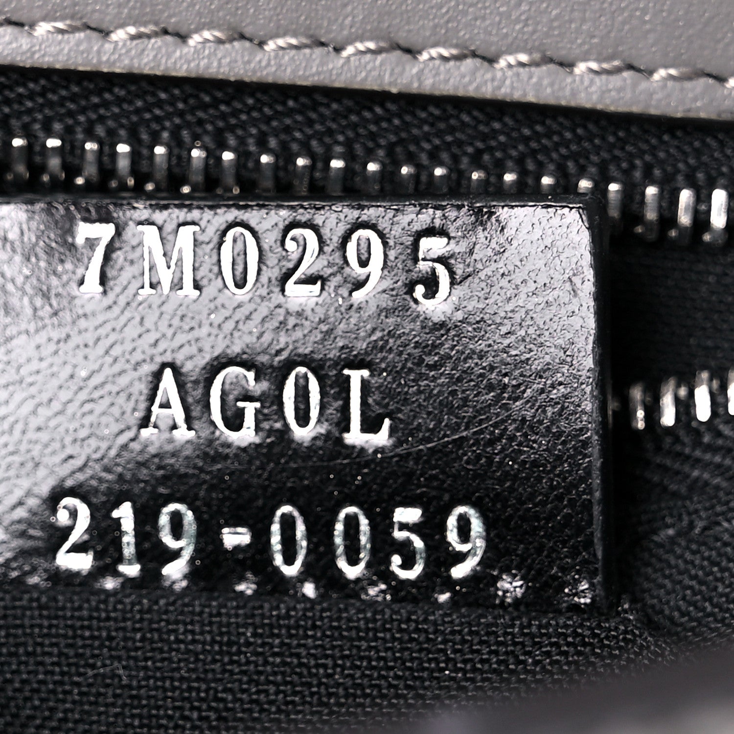 Fendi Cuoio Romano Monochrome Baguette Belt Pouch Argilla 7 of 11