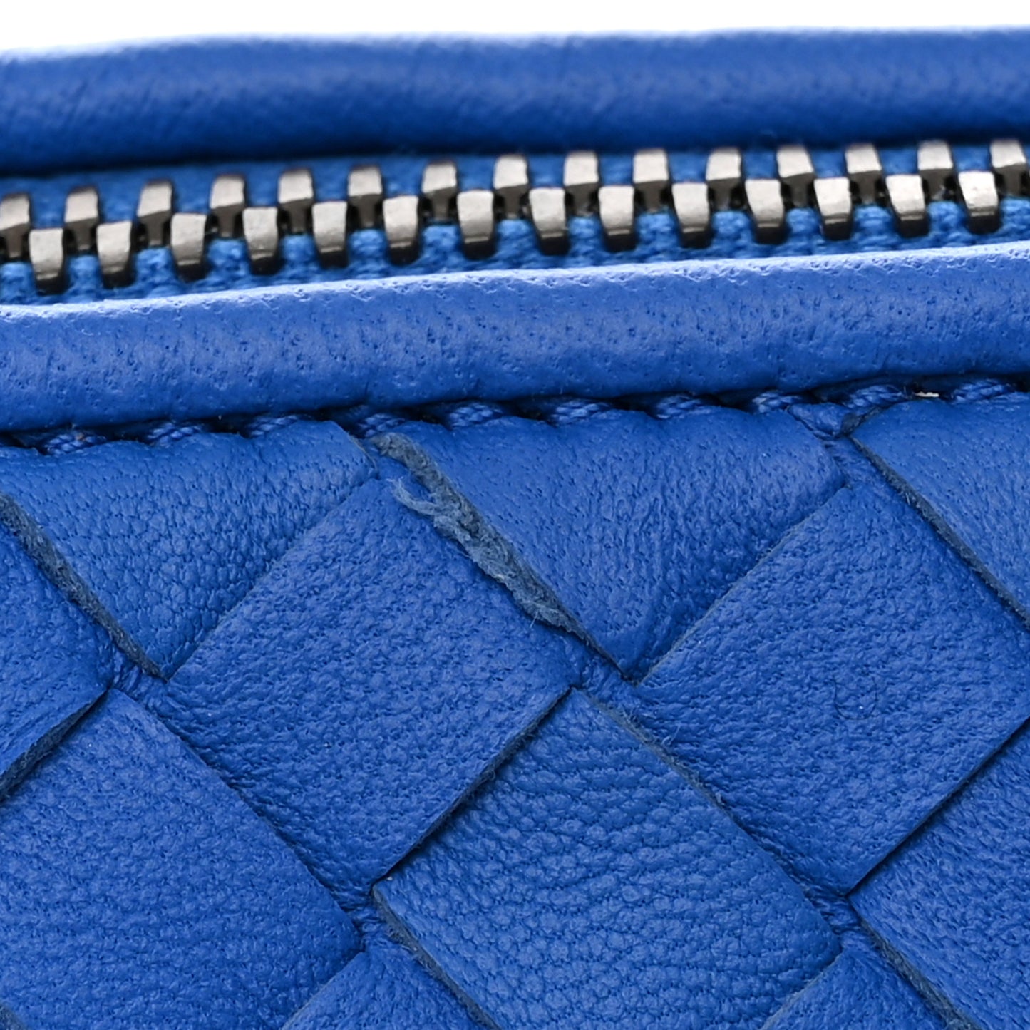 Nappa Intrecciato Nodini Crossbody Messenger Signal Blue