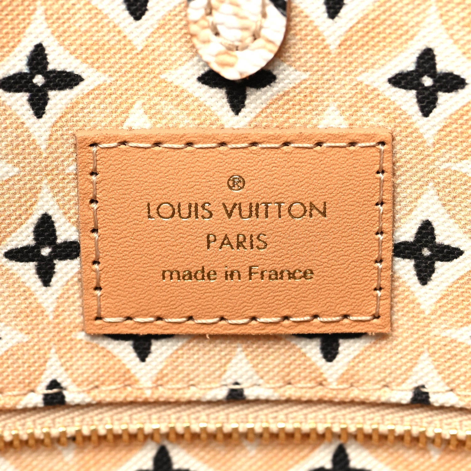 Louis Vuitton Monogram Giant By The Pool 2.0 Onthego MM Beige 6 of 11