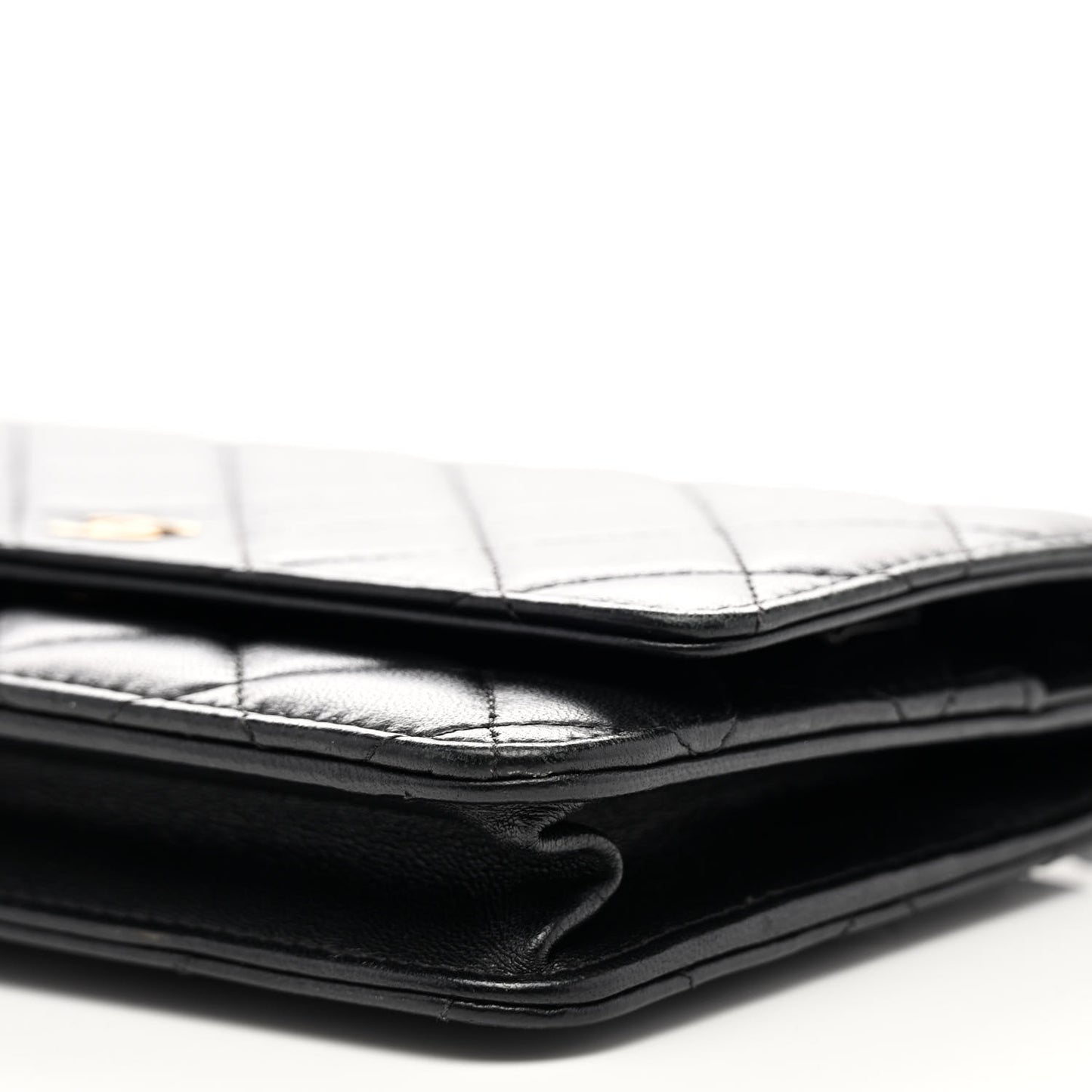 Lambskin Quilted Wallet On Chain WOC Black