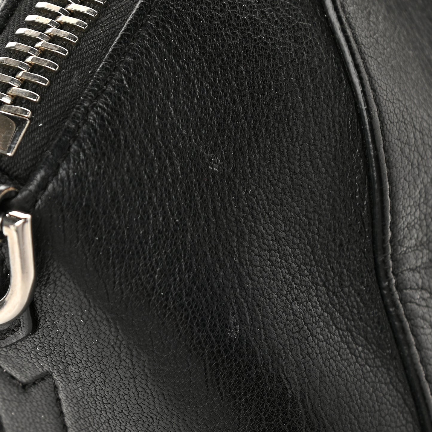 Sugar Goatskin Medium Antigona Black