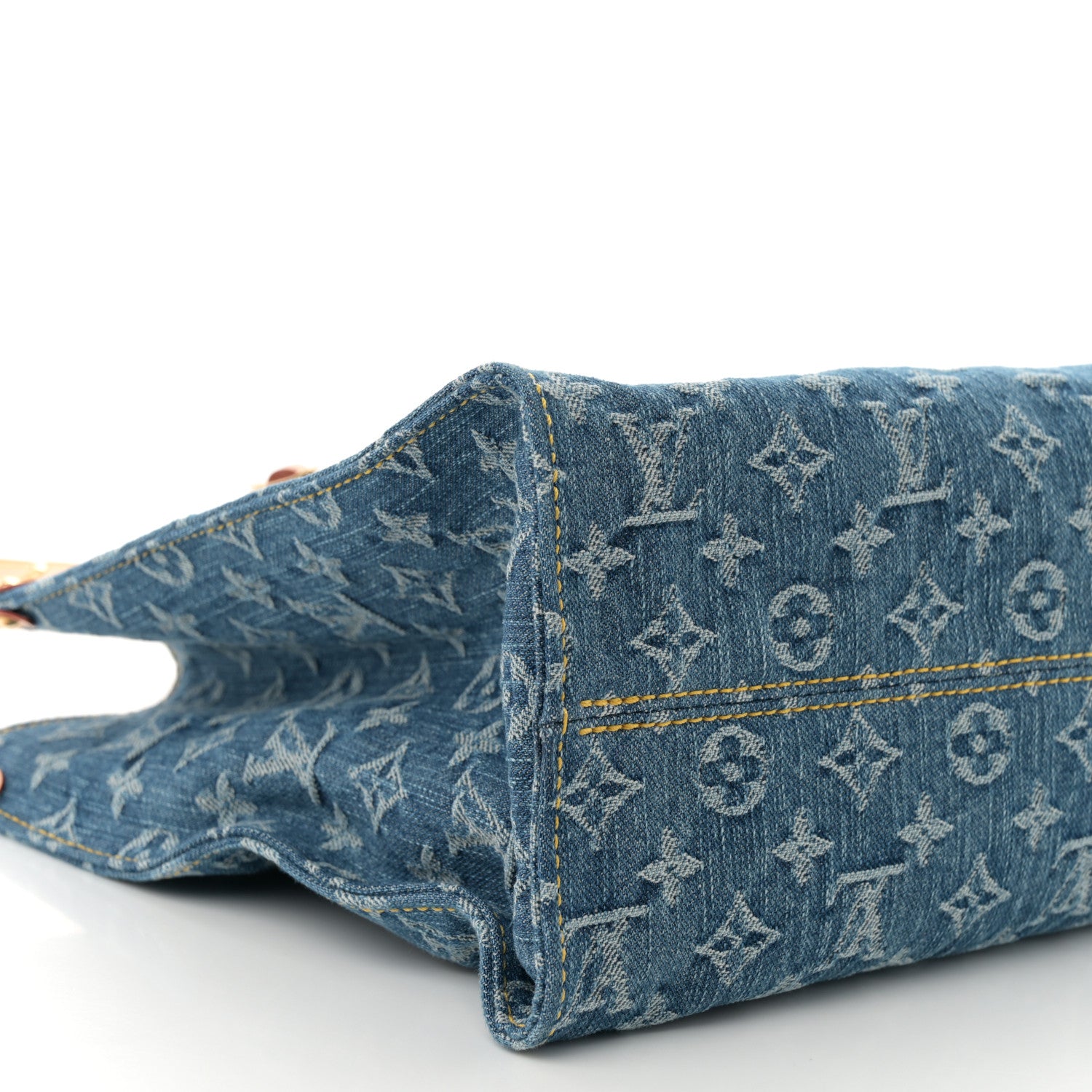 Louis Vuitton Monogram Denim Onthego MM Blue 8 of 9